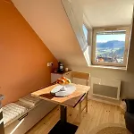 Abri Tiny House بيت للعطل مورات