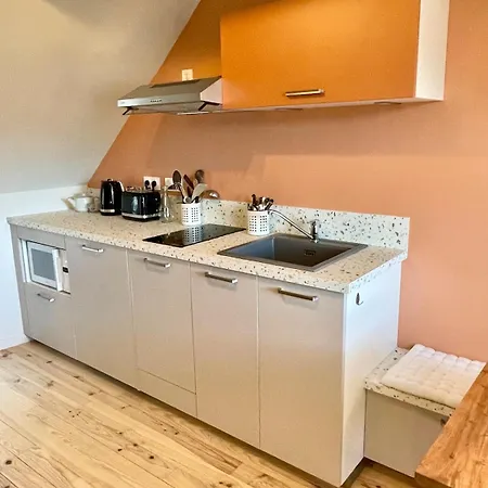 Abri Tiny House 度假居 米拉