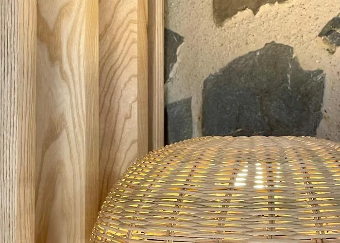 Abri Tiny House Ferienhaus Murat (Cantal)